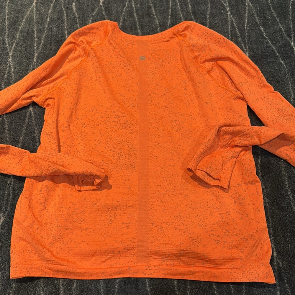 Lululemon swiftly relaxed fit long sleeve - 14 - Picture 6 of 6